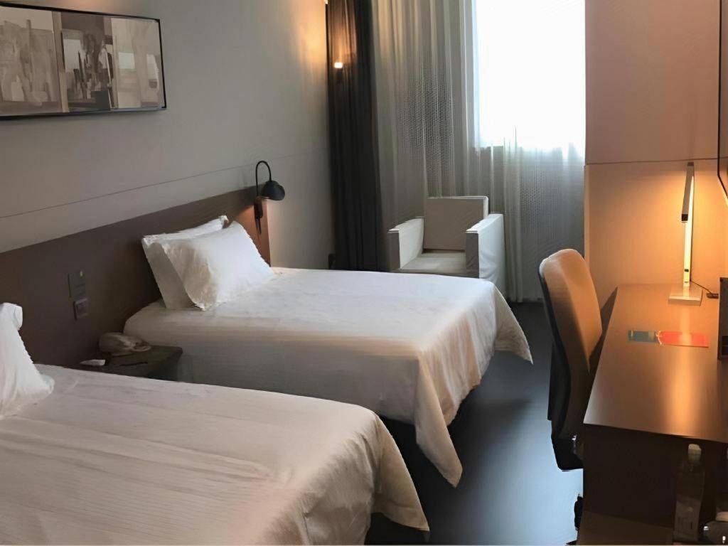 Magnotel Hotel Shanghai Railway Station Magnolia Plaza Zewnętrze zdjęcie