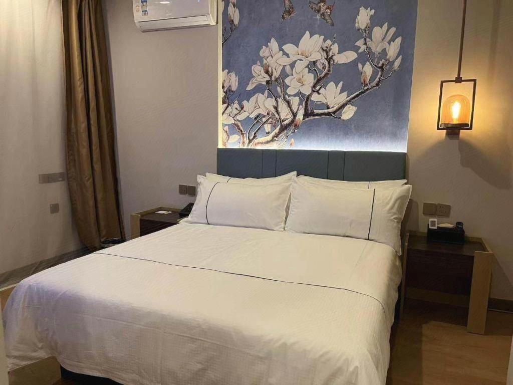 Magnotel Hotel Shanghai Railway Station Magnolia Plaza Zewnętrze zdjęcie
