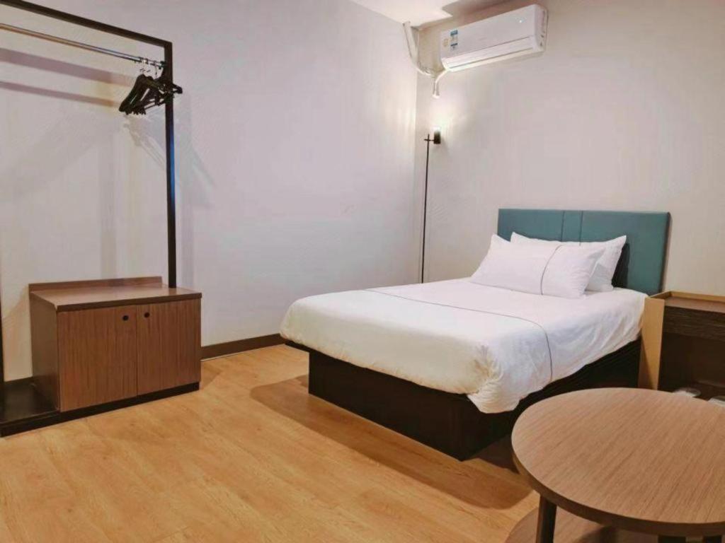 Magnotel Hotel Shanghai Railway Station Magnolia Plaza Zewnętrze zdjęcie