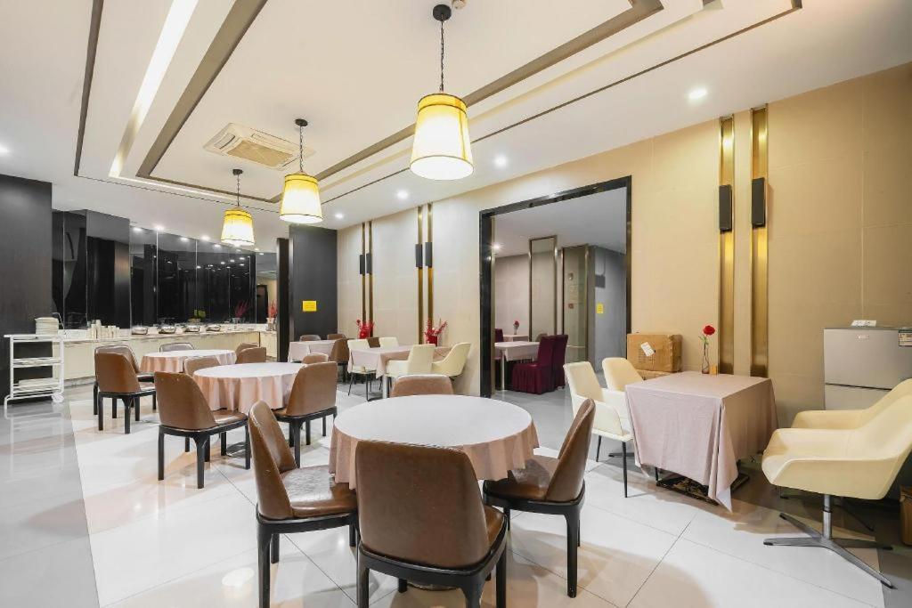 Magnotel Hotel Shanghai Railway Station Magnolia Plaza Zewnętrze zdjęcie